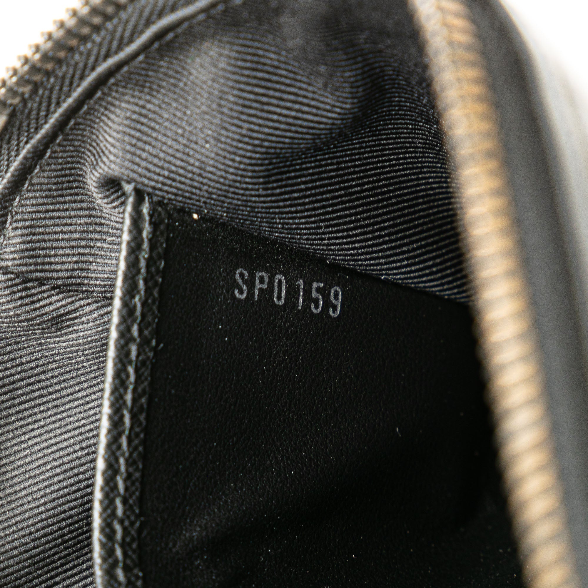 LO-LV bags 4872