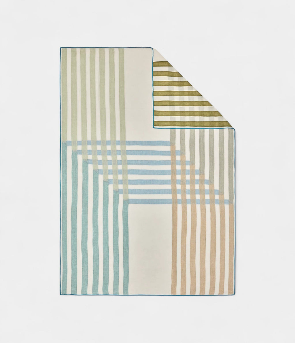 H Passerelle Blanket A Masterpiece of Handcrafted Luxury