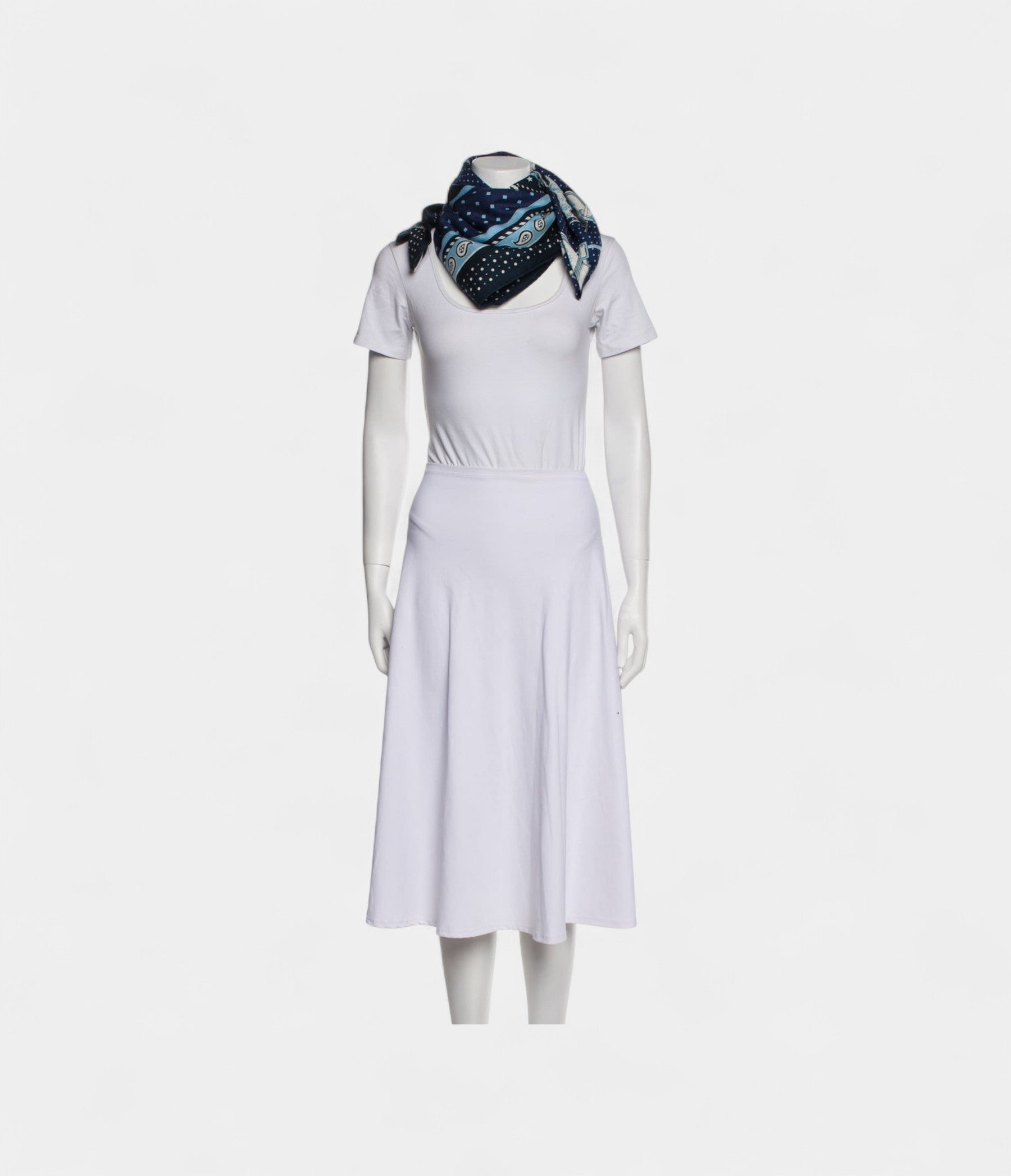 HM140cm Cashmere Shawl in Blue Bandana Pattern Court Harness