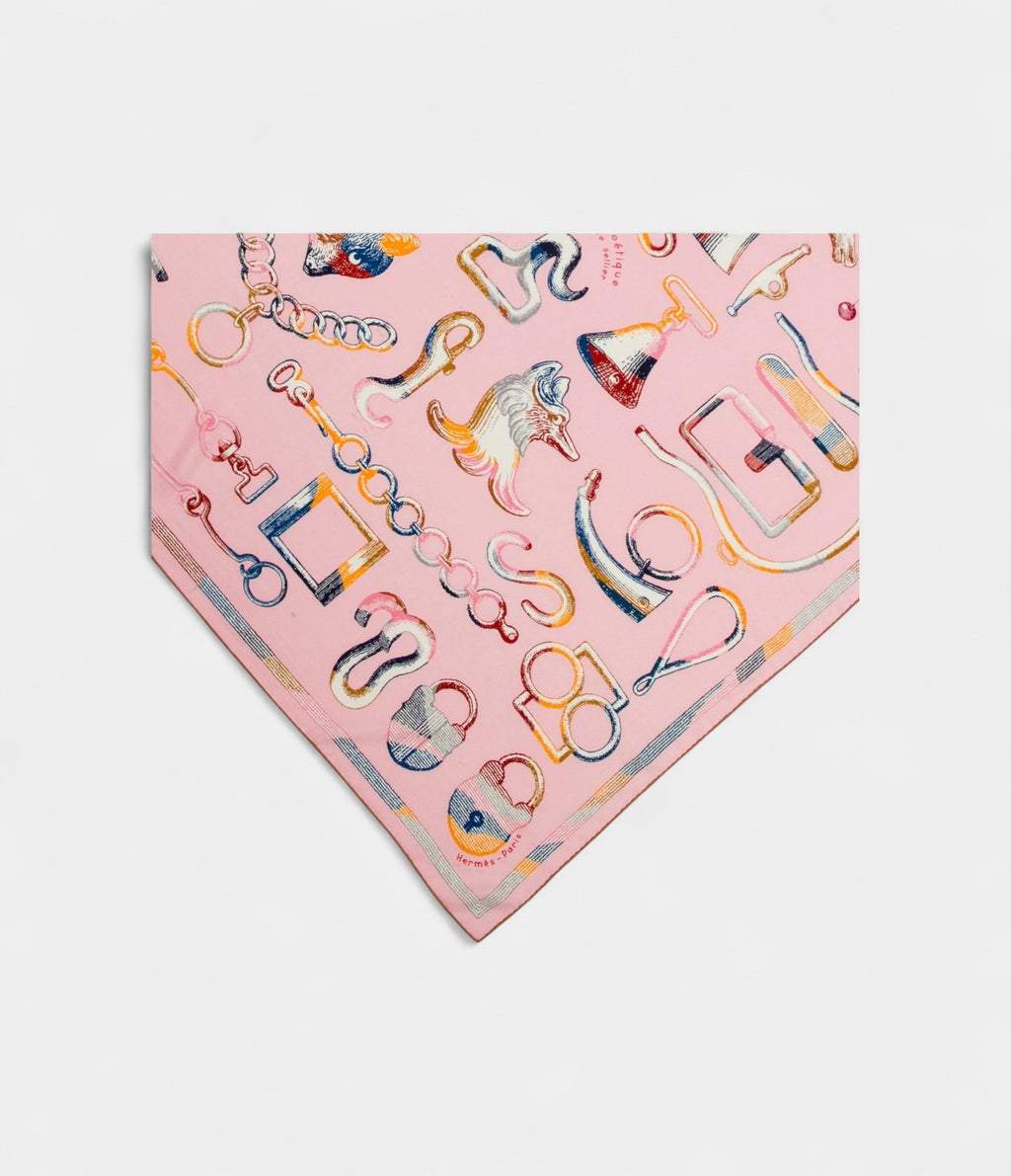 HM140cm Cashmere Shawl in Pink Poetic Inventory for a Tale
