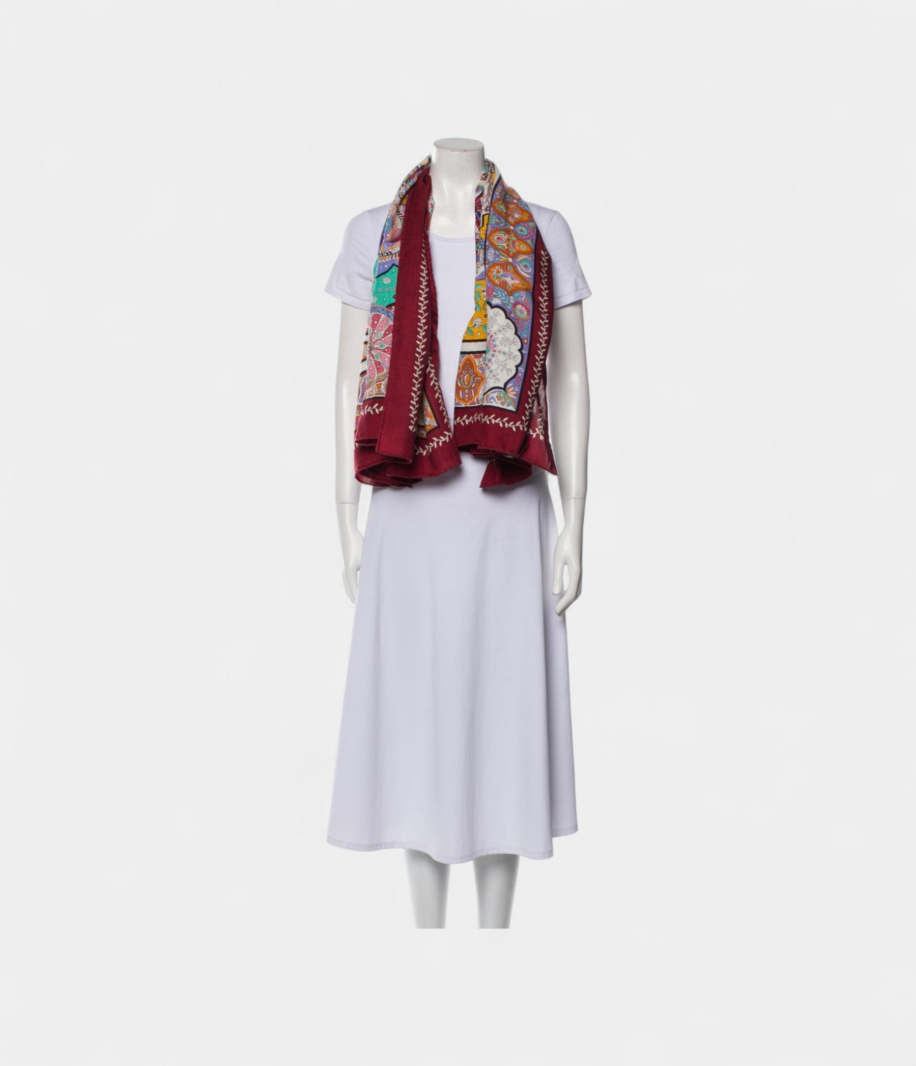 HM140cm Cashmere Shawl in Red at the Gates of the Motif Palace