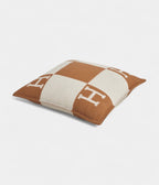 HMAvalon Pillow, Large Model Iconic Elegance in Wool and Cashmere