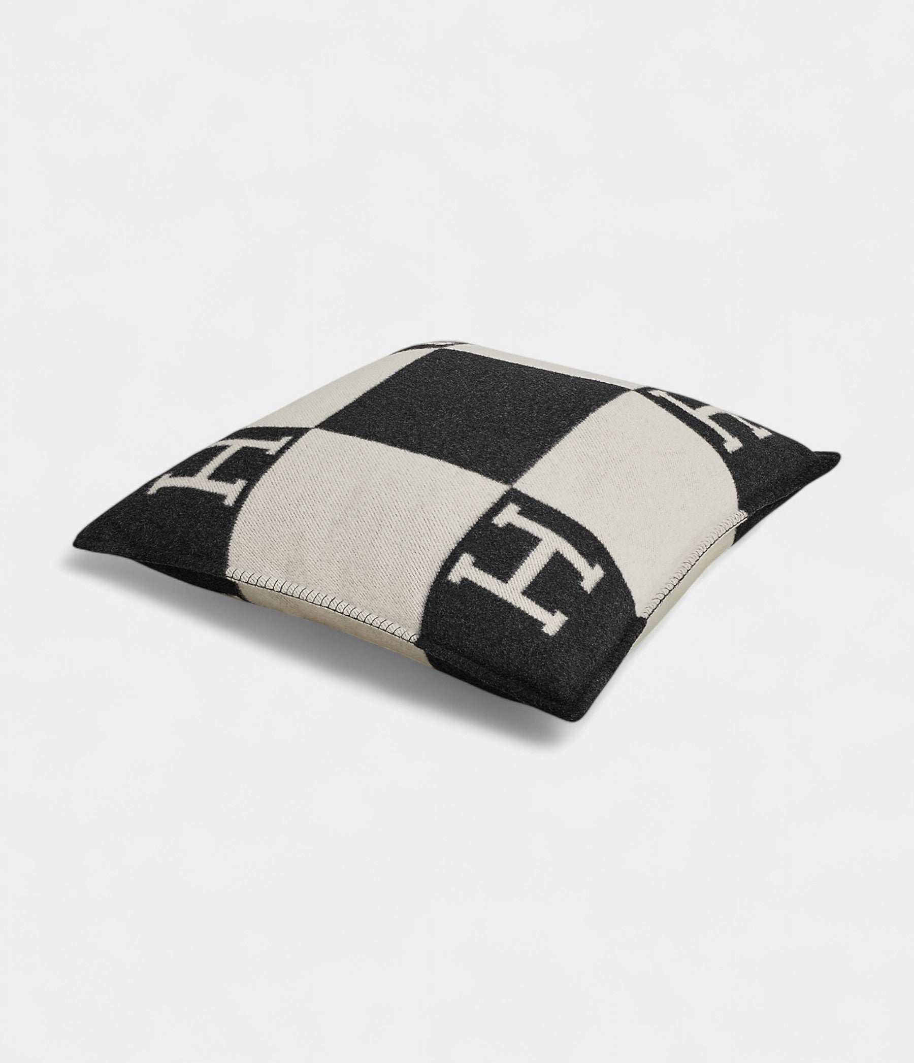 HMAvalon Pillow, Large Model Iconic Elegance in Wool and Cashmere