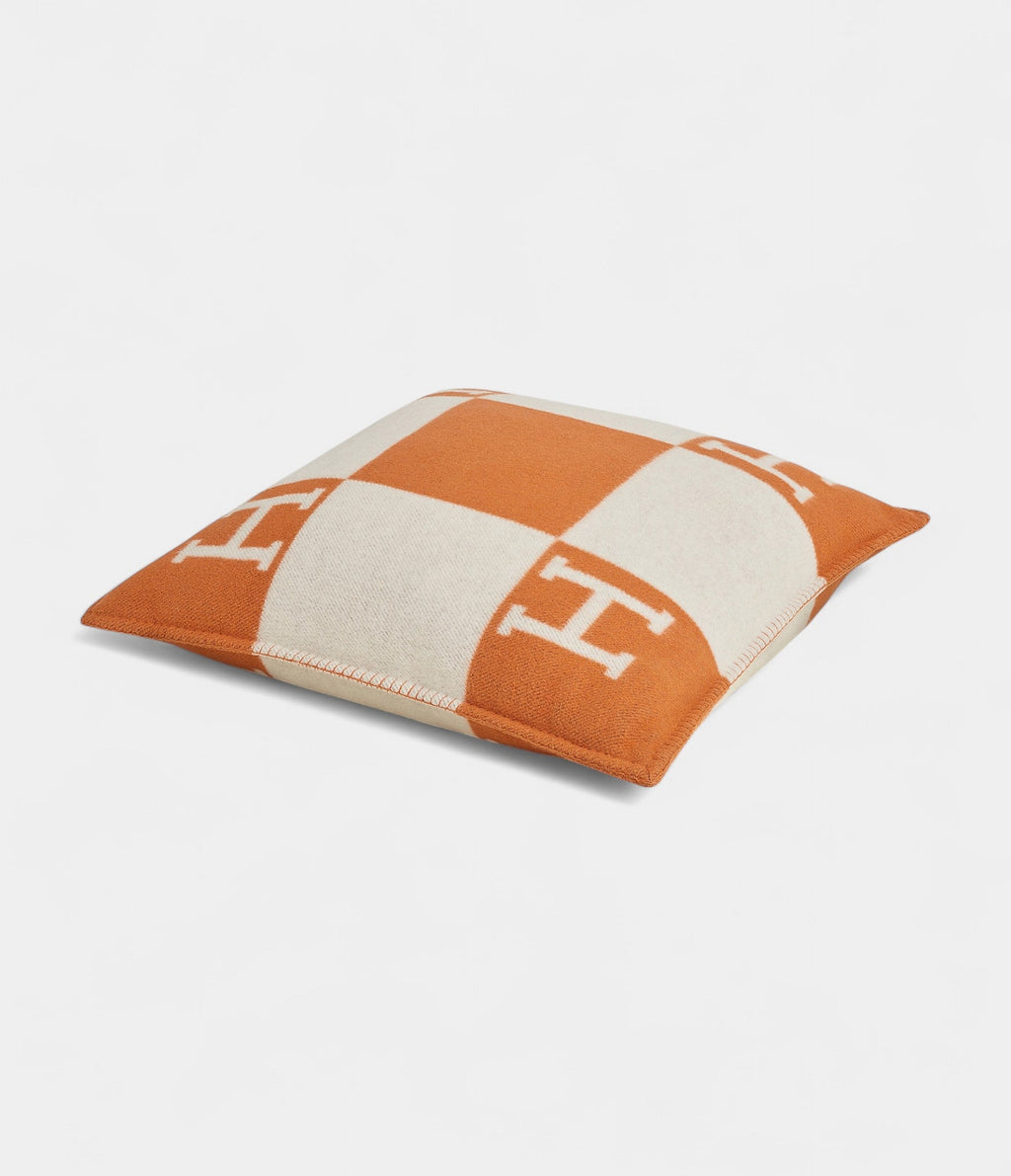 HMAvalon Pillow, Large Model Iconic Elegance in Wool and Cashmere