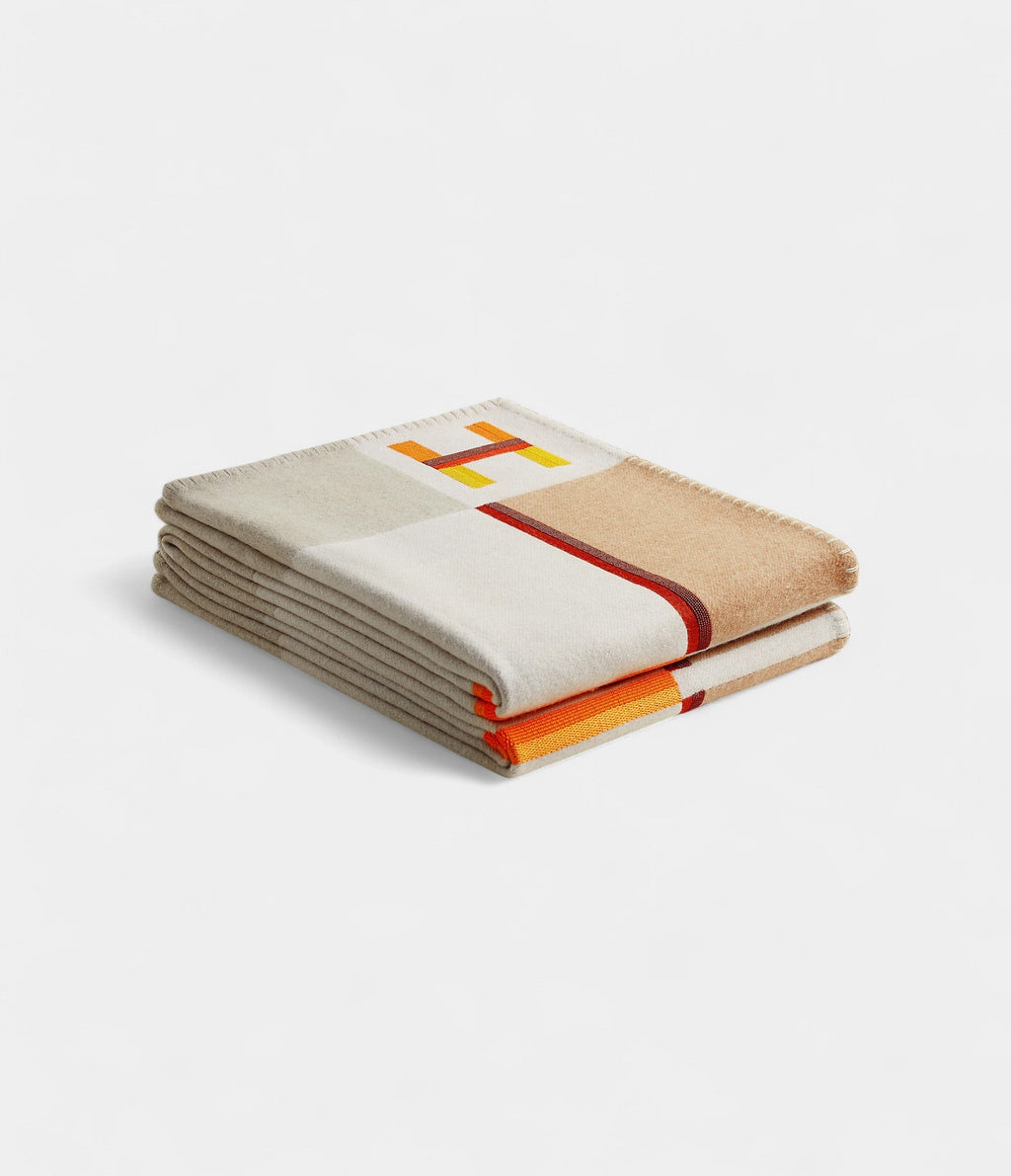 HMAvalon Rayon Block Pattern Lightweight Blanket