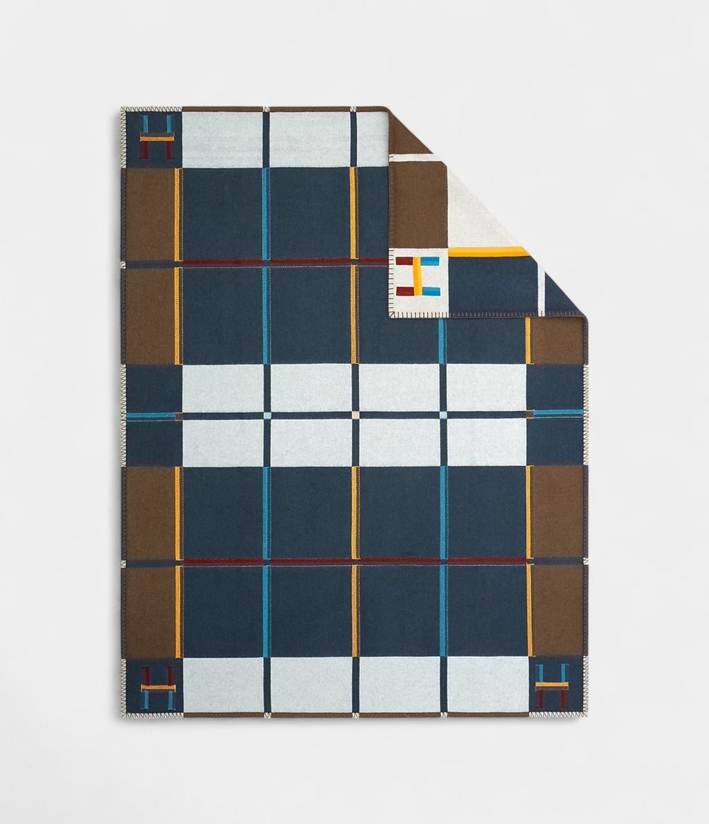 HMAvalon Rayon Block Pattern Lightweight Blanket