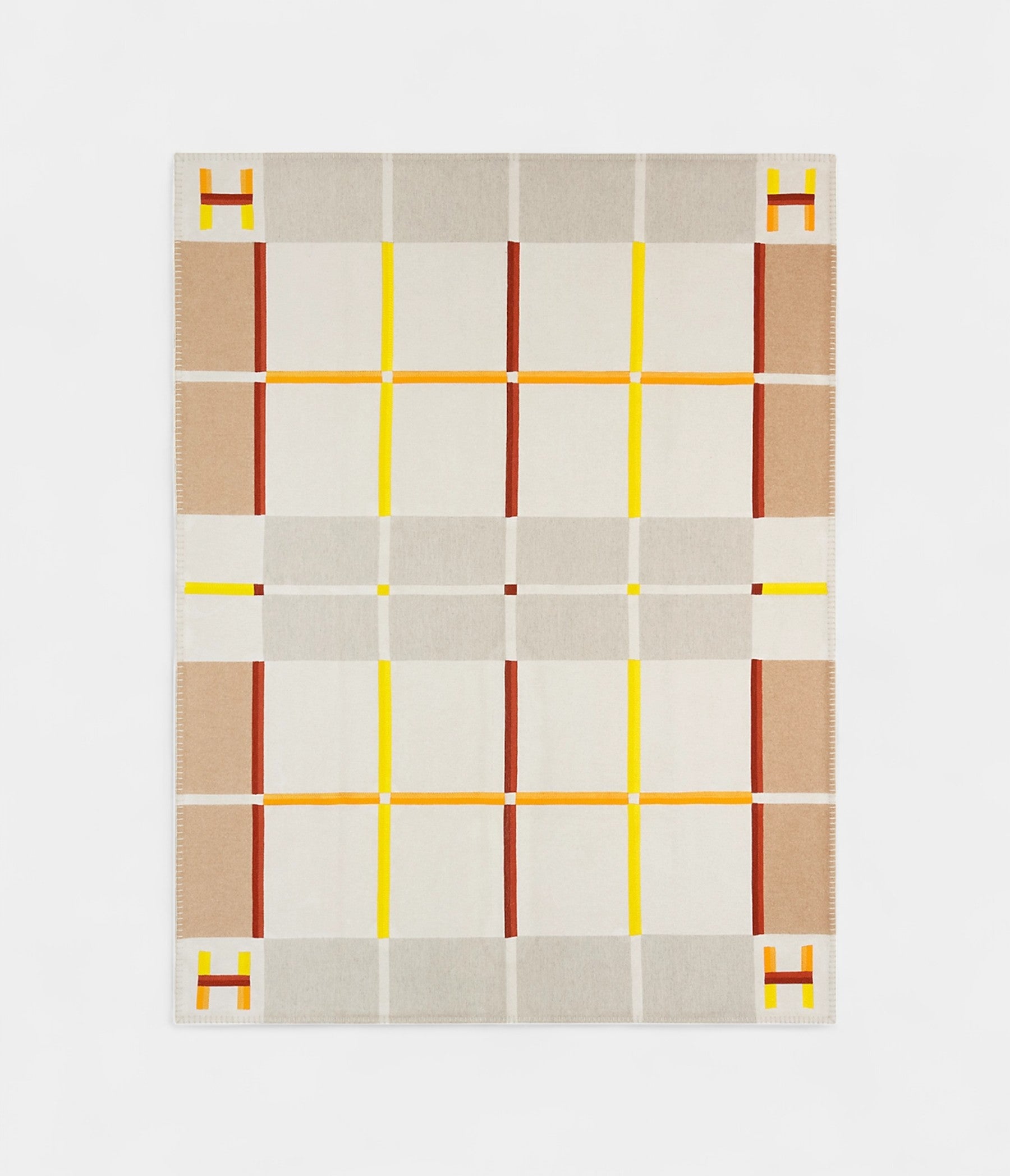 HMAvalon Rayon Brings Lightweight Blanket