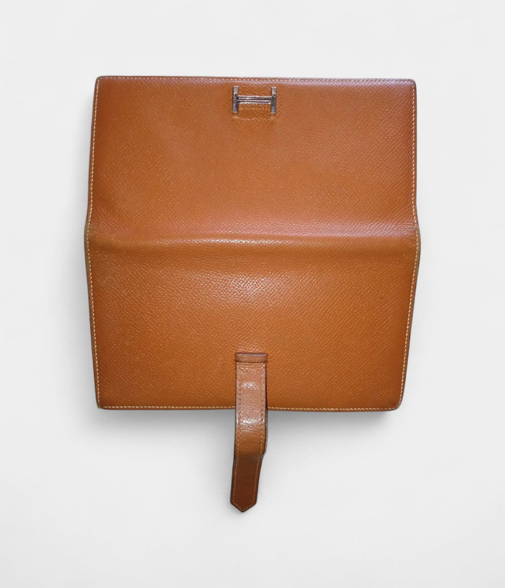HMBéarn Leather Wallet In Brown Classic Elegance And Functionality