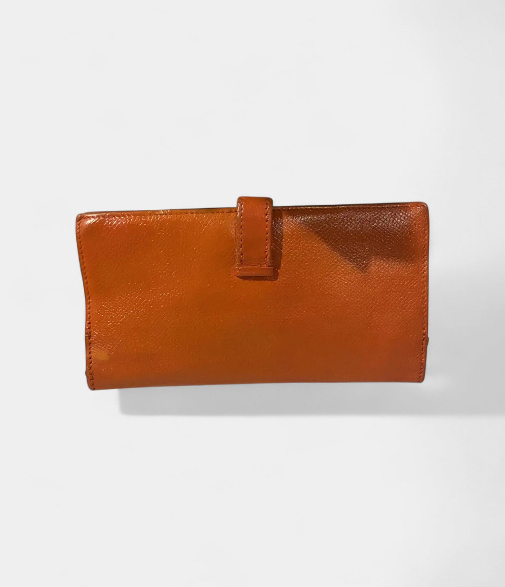 HMBéarn Leather Wallet In Orange Blend Of Elegance And Functionality