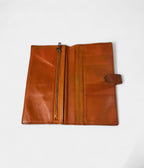 HMBéarn Leather Wallet In Orange Blend Of Elegance And Functionality