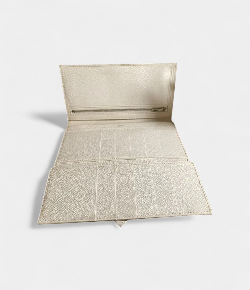 HMBéarn Leather Wallet In White Timeless Statement Of Elegance