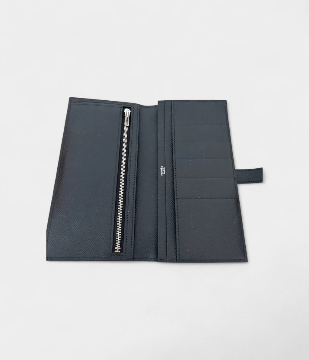 HMBéarn Leather Wallet in Black Timeless Sophistication with Iconic Detail