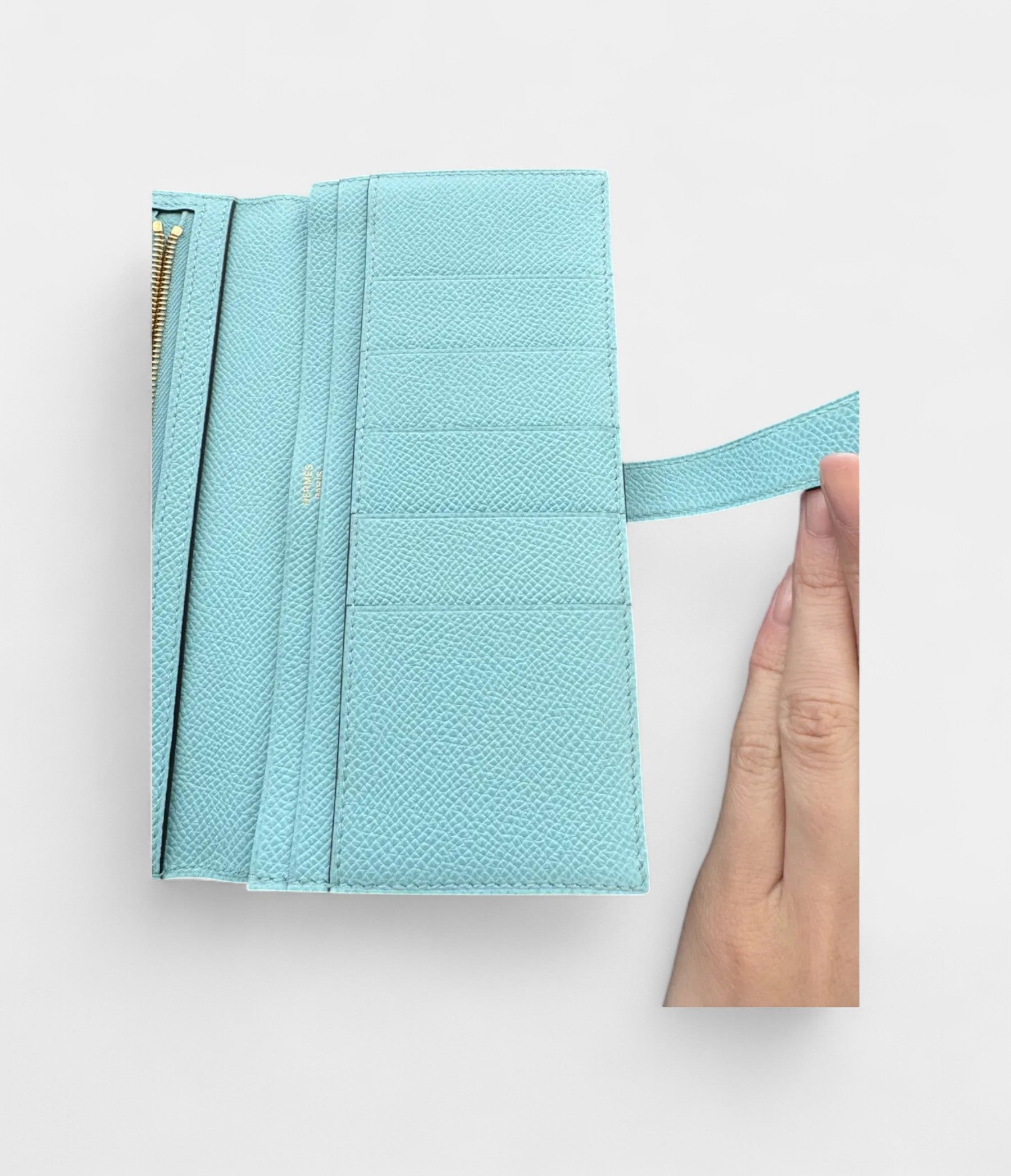 HMBéarn Leather Wallet in Blue Cool Elegance Timeless Silhouette
