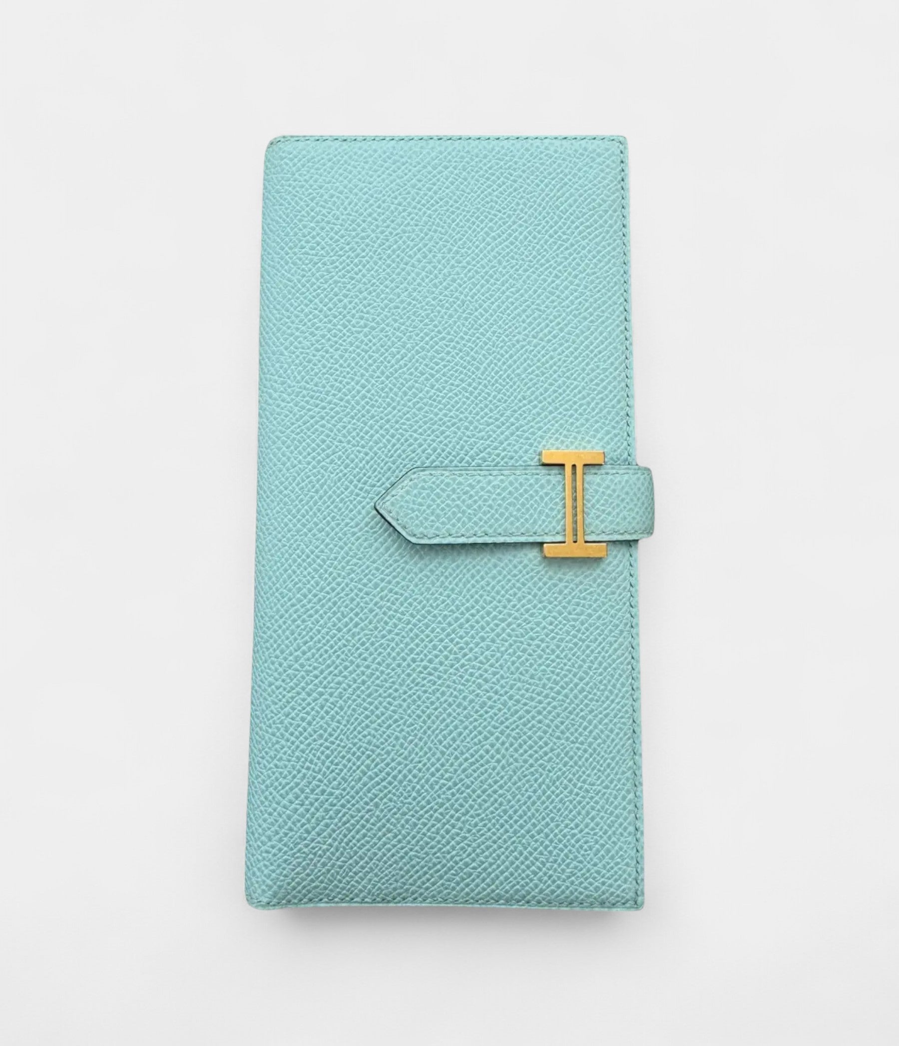 HMBéarn Leather Wallet in Blue Cool Elegance Timeless Silhouette