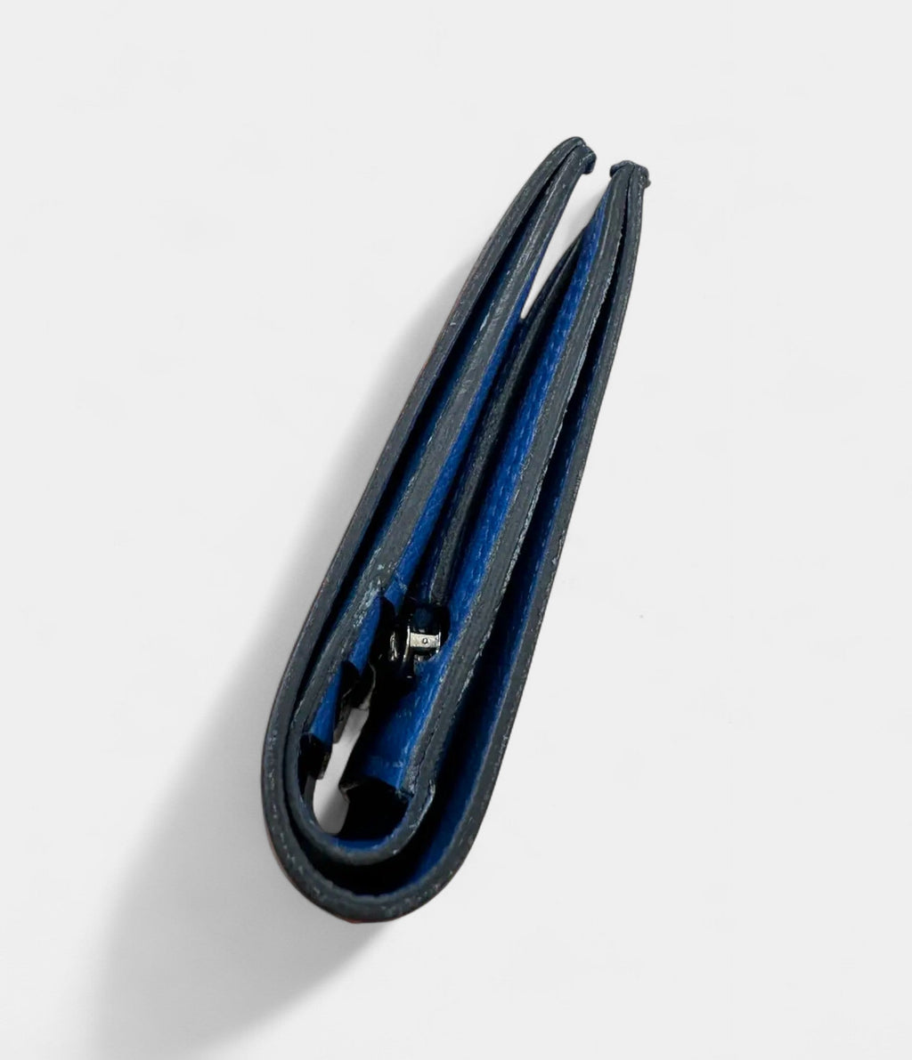 HMBéarn Leather Wallet in Blue Timeless Design with a Fresh Hue