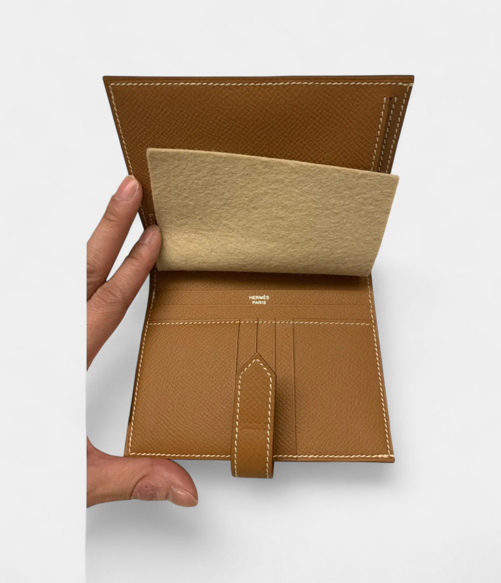 HMBéarn Leather Wallet in Brown Classic Elegance Timeless Appeal