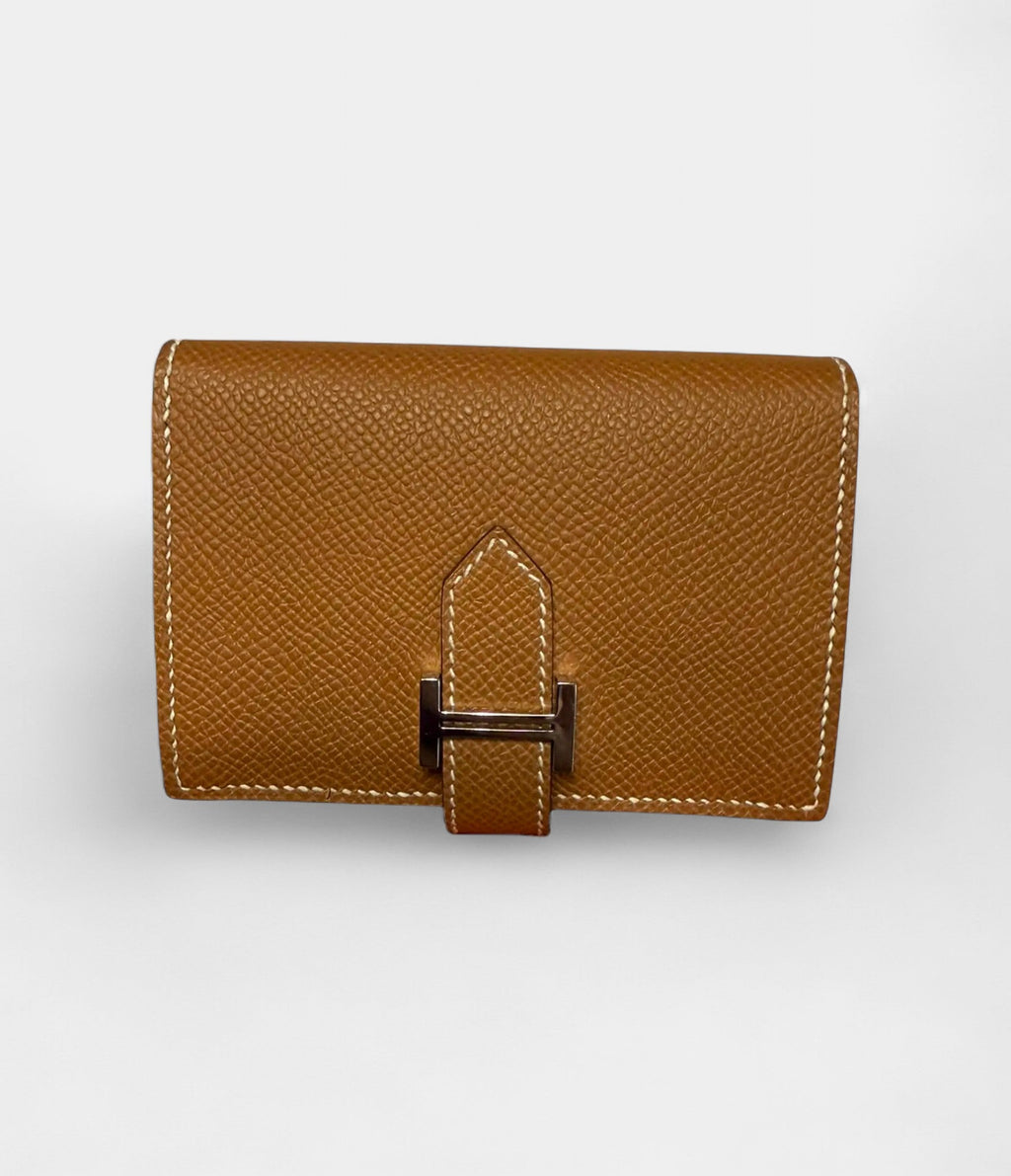 HMBéarn Leather Wallet in Gold Iconic Warmth Timeless Silhouette