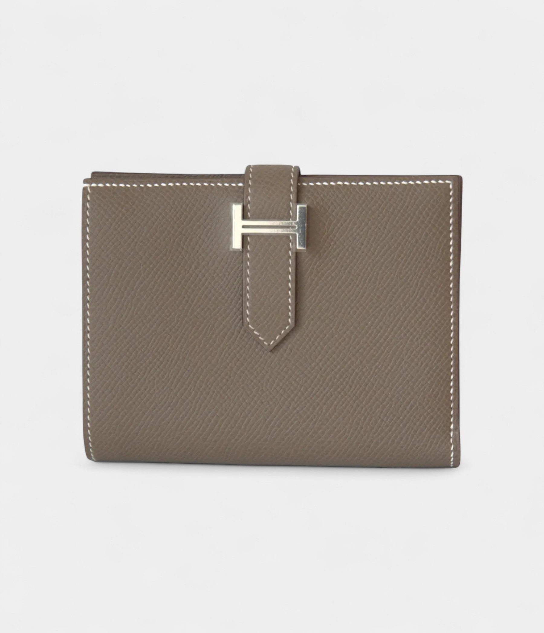 HMBéarn Leather Wallet in Grey Subtle Sophistication with Iconic Appeal