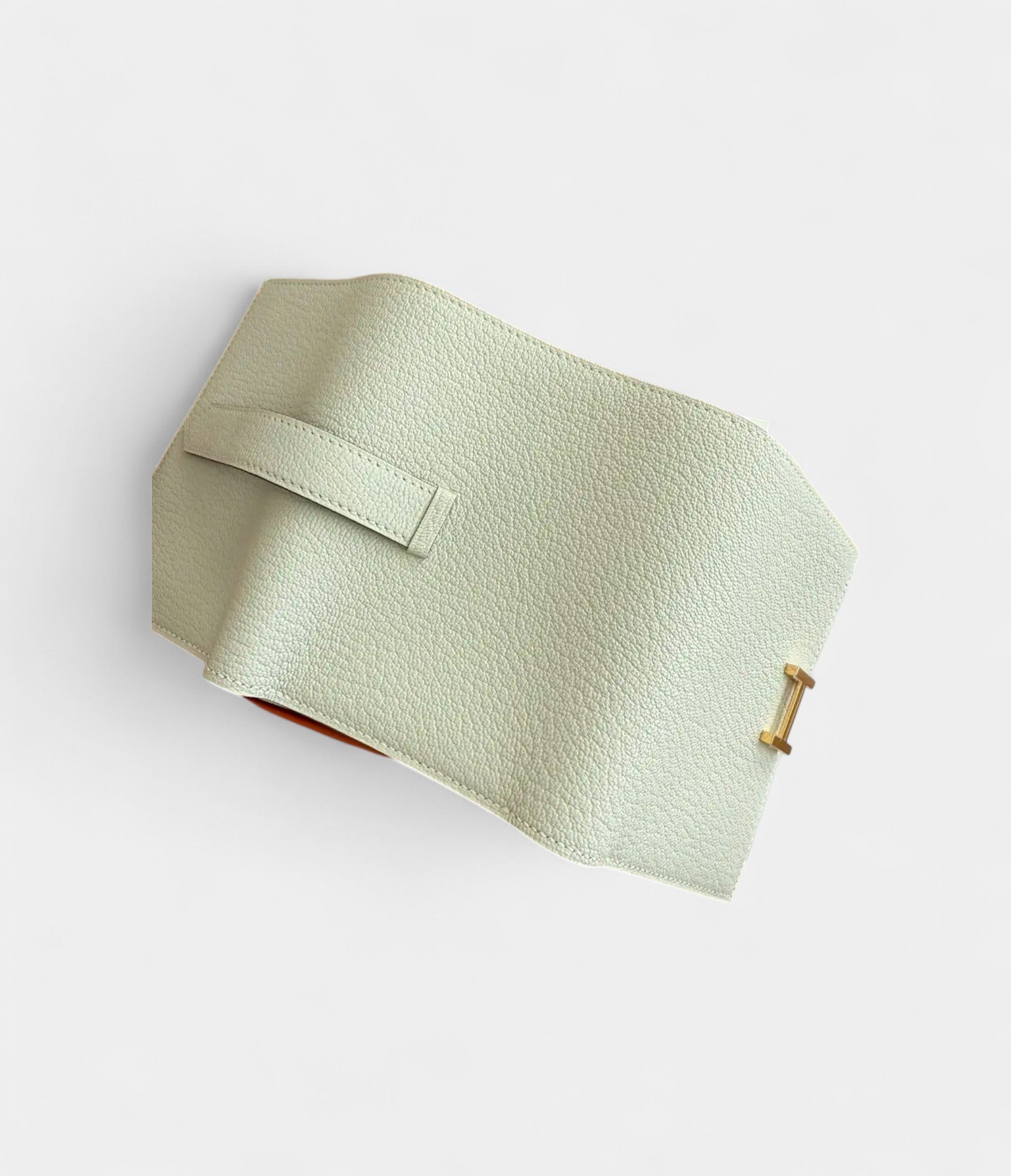 HMBéarn Leather Wallet in Grey Subtle Sophistication with Iconic Design