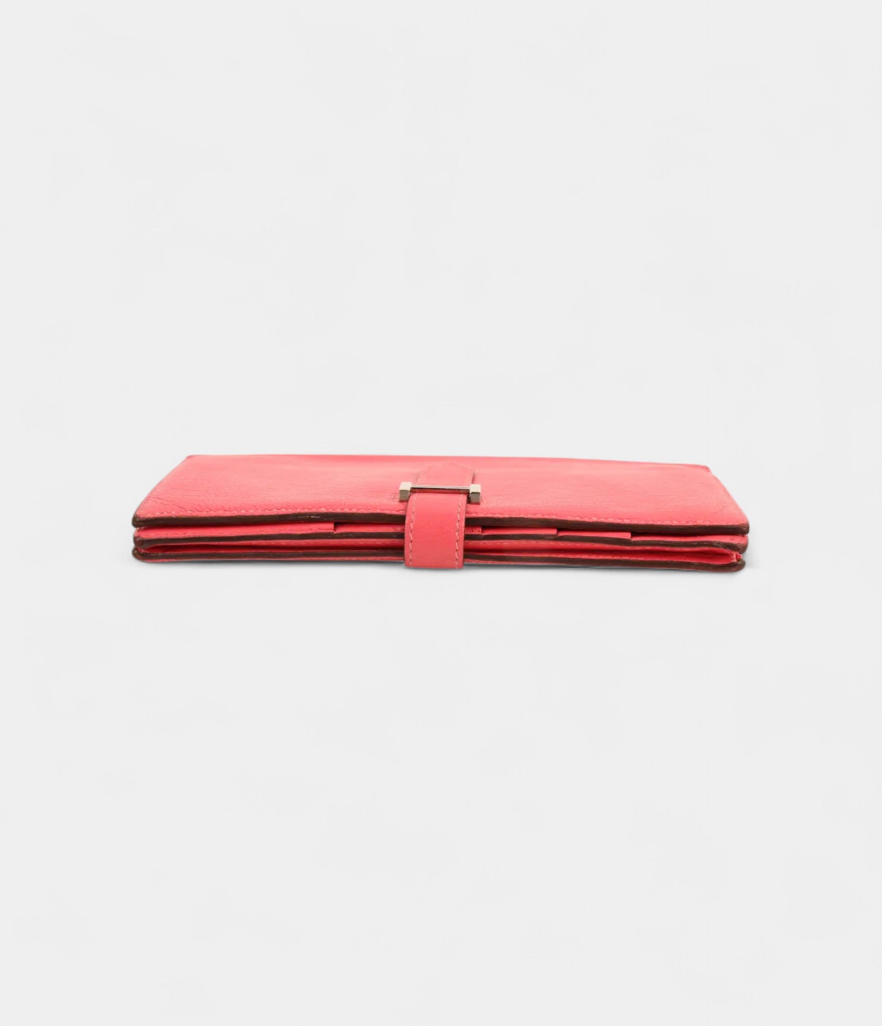 HMBéarn Leather Wallet in Pink Feminine Elegance Signature Silhouette