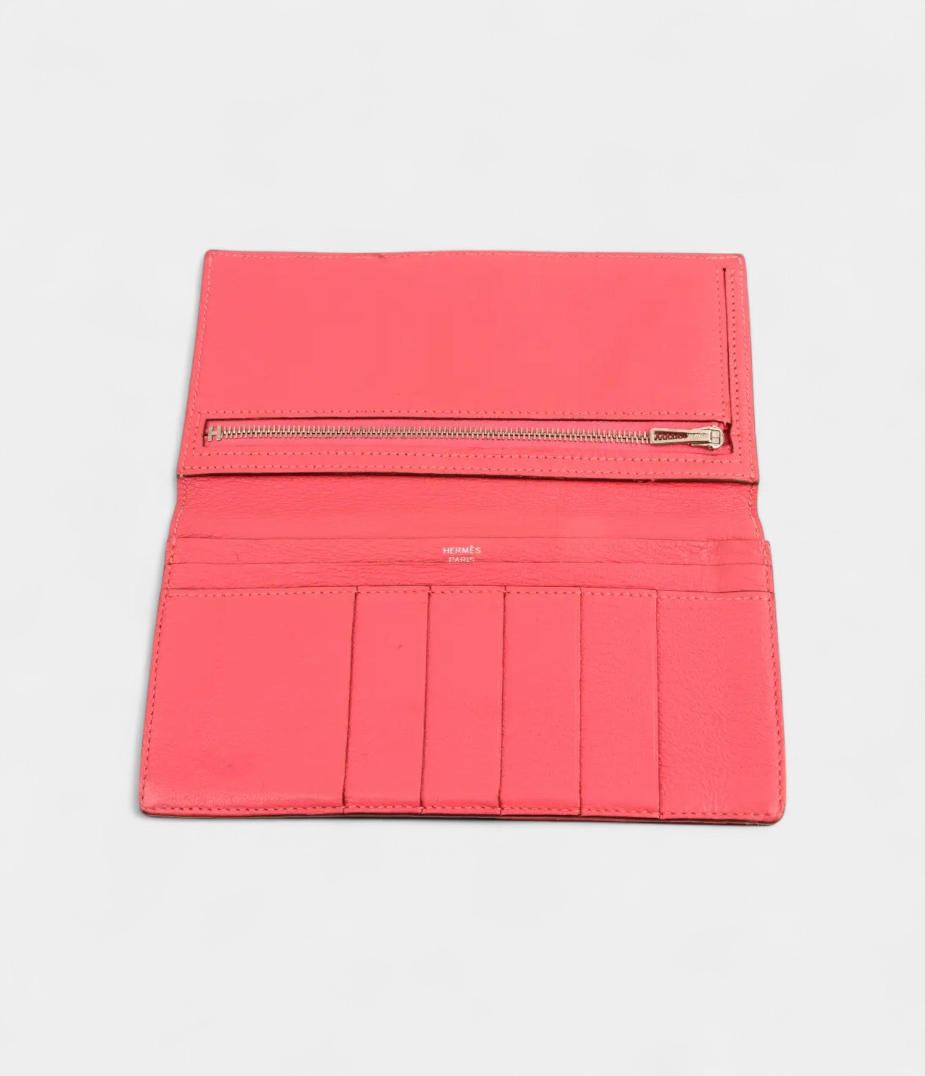HMBéarn Leather Wallet in Pink Feminine Elegance Signature Silhouette