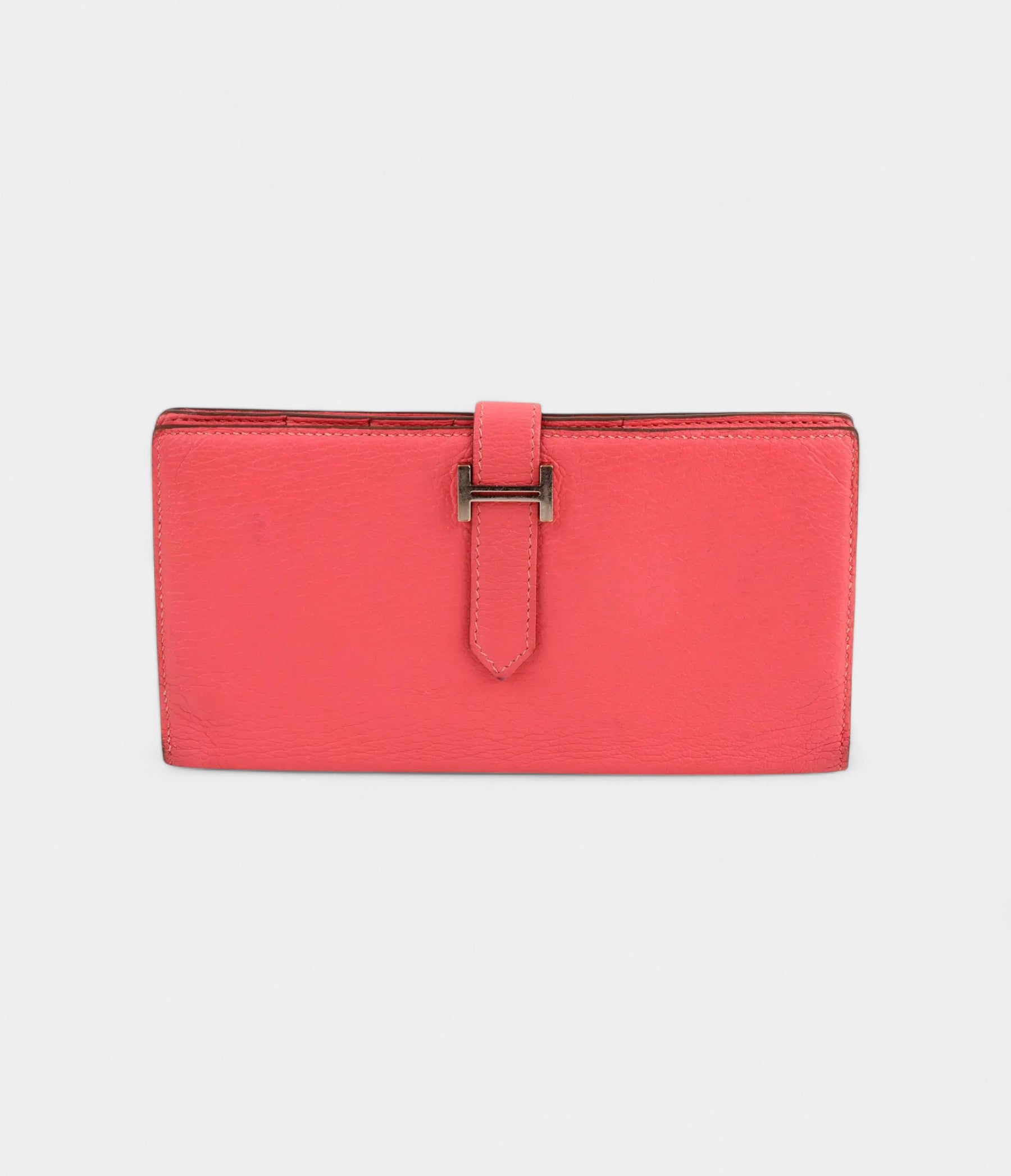 HMBéarn Leather Wallet in Pink Feminine Elegance Signature Silhouette