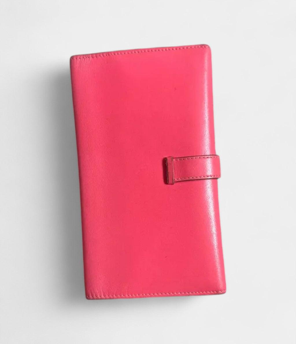 HMBéarn Leather Wallet in Pink Soft Luxury Signature Silhouette