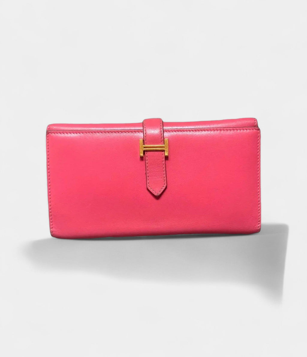 HMBéarn Leather Wallet in Pink Soft Luxury Signature Silhouette