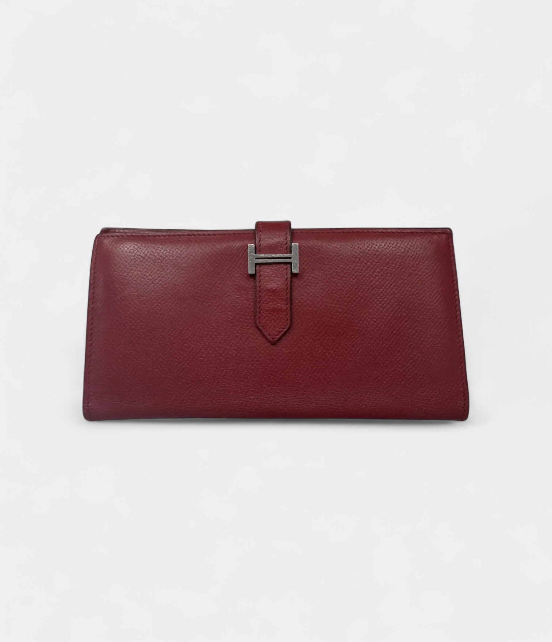 HMBéarn Leather Wallet in Red Bold Sophistication Classic Form