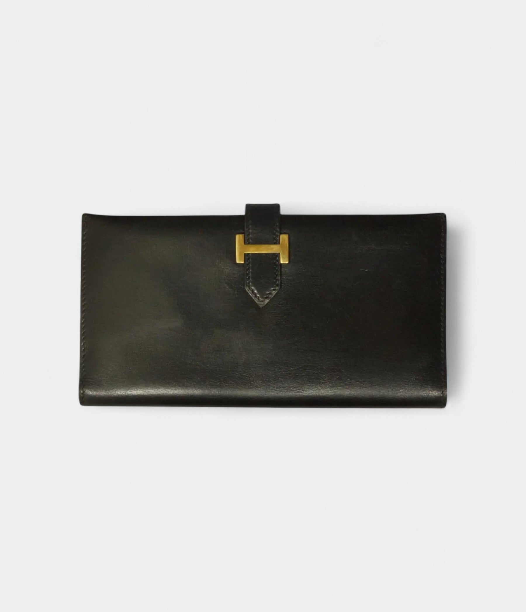 HMBéarn Linen and Leather Wallet in Black Textured Elegance with a Modern Edge