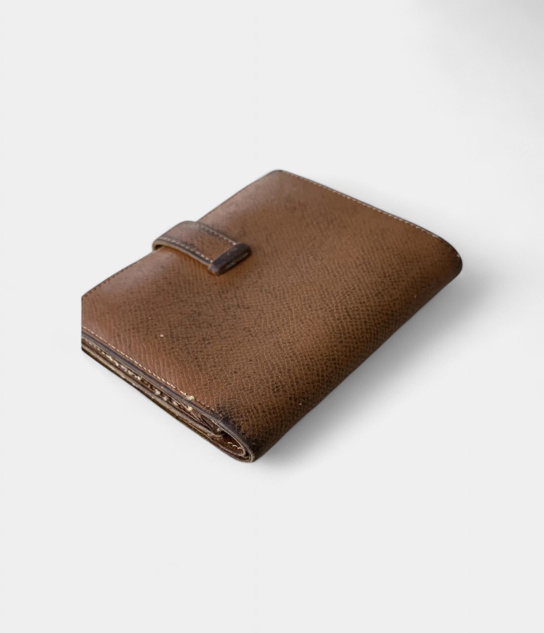 HMBéarn Wallet in Brown Leather Timeless Elegance Design