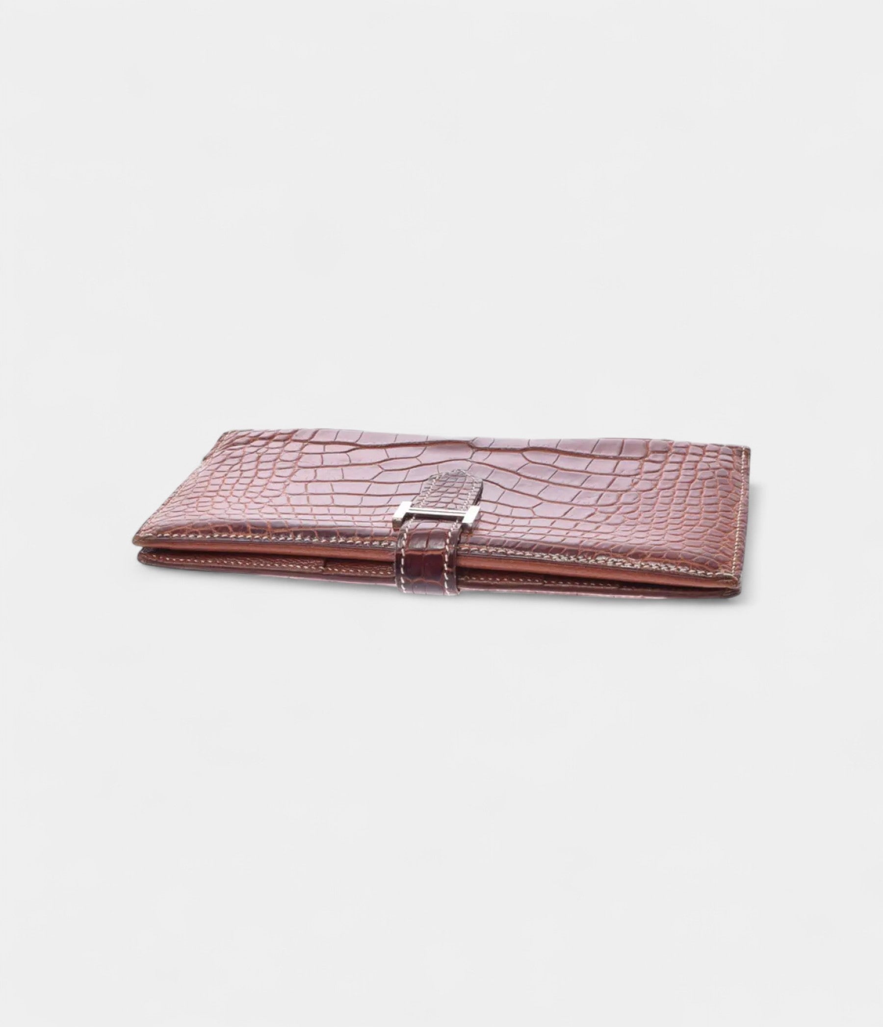 HMBéarn Wallet in Brown Timeless Elegance Distinctive Finish