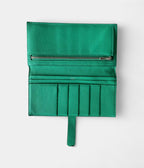 HMBéarn Wallet in Green Leather Timeless Elegance