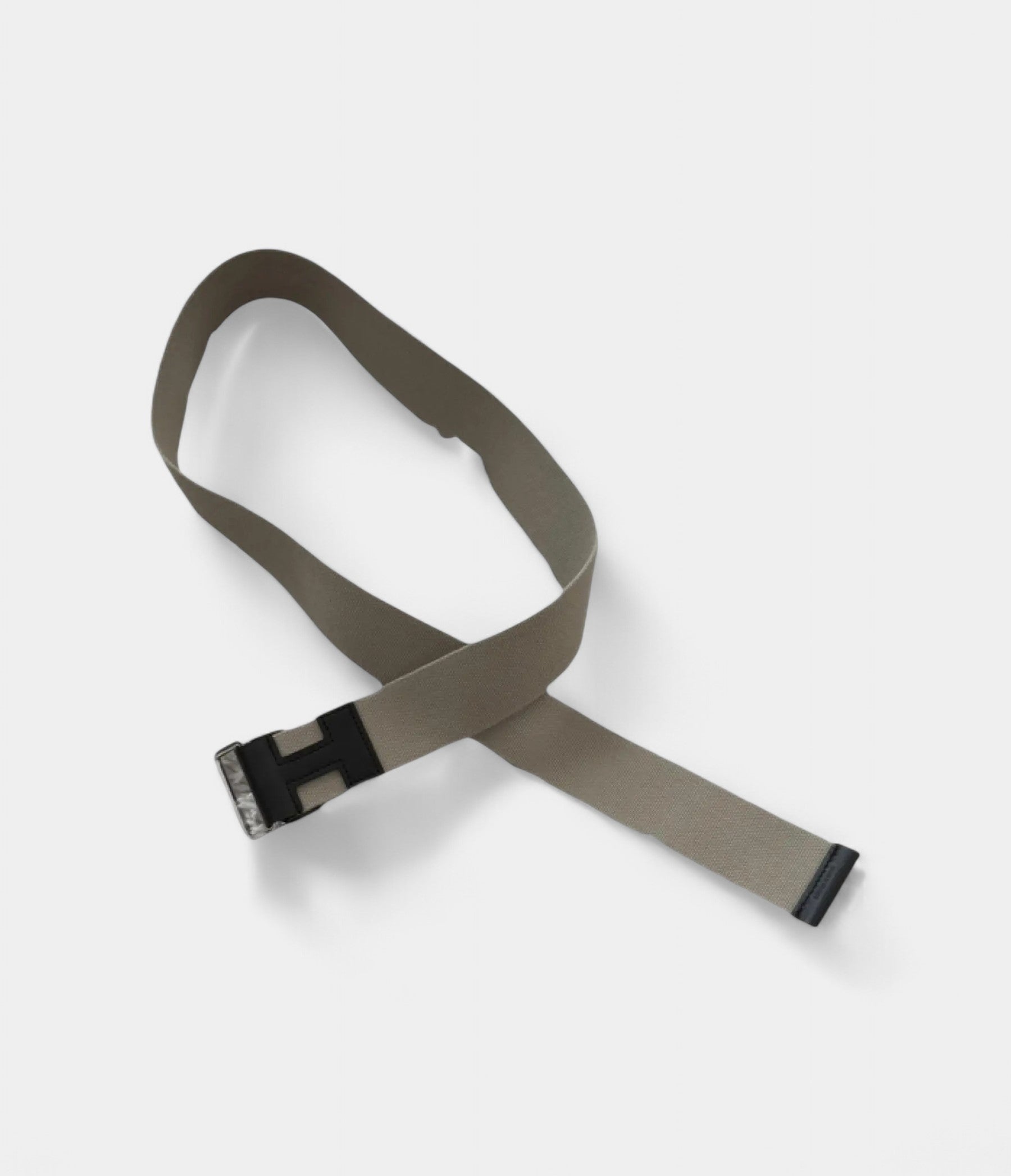 HMBeige Cloth Belt Relaxed Elegance with a Touch of Heritage