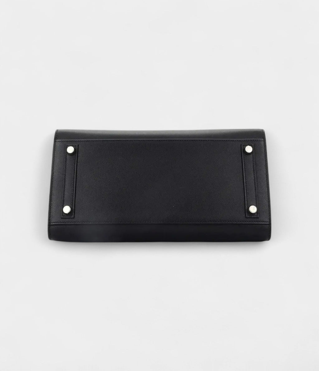 HM BK 30 A Symbol of Timeless Elegance