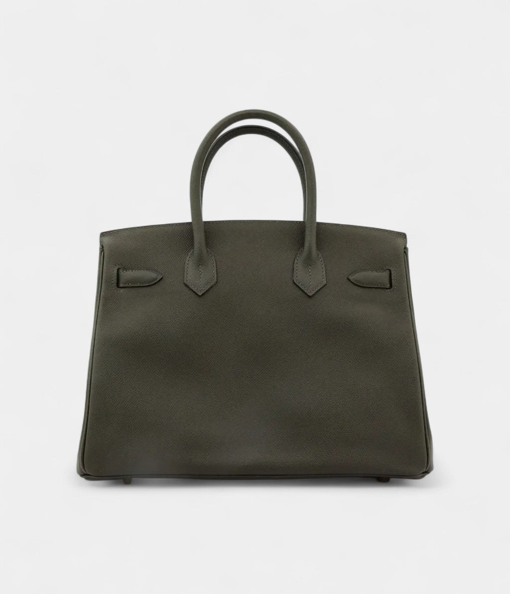 HM BK 30 A Testament to Timeless Elegance