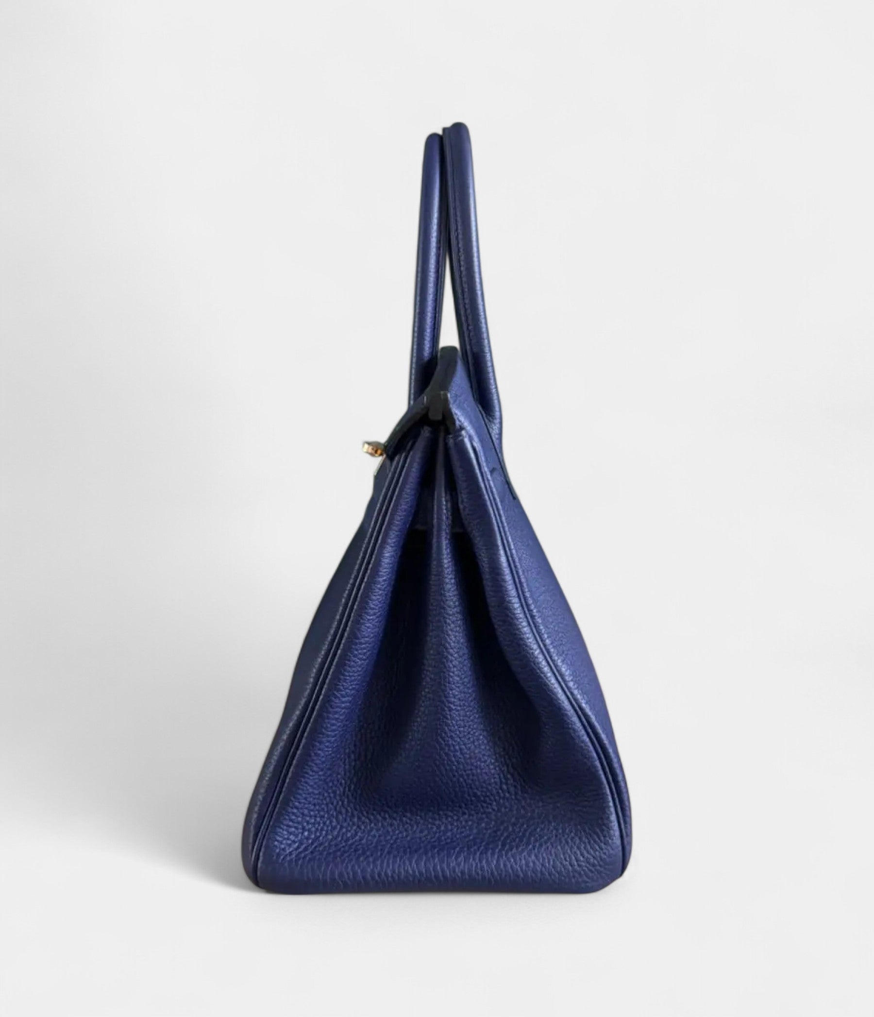 HM BK 30 Blue Leather Tote Effortless Chic in a Cool, Sophisticated Tone