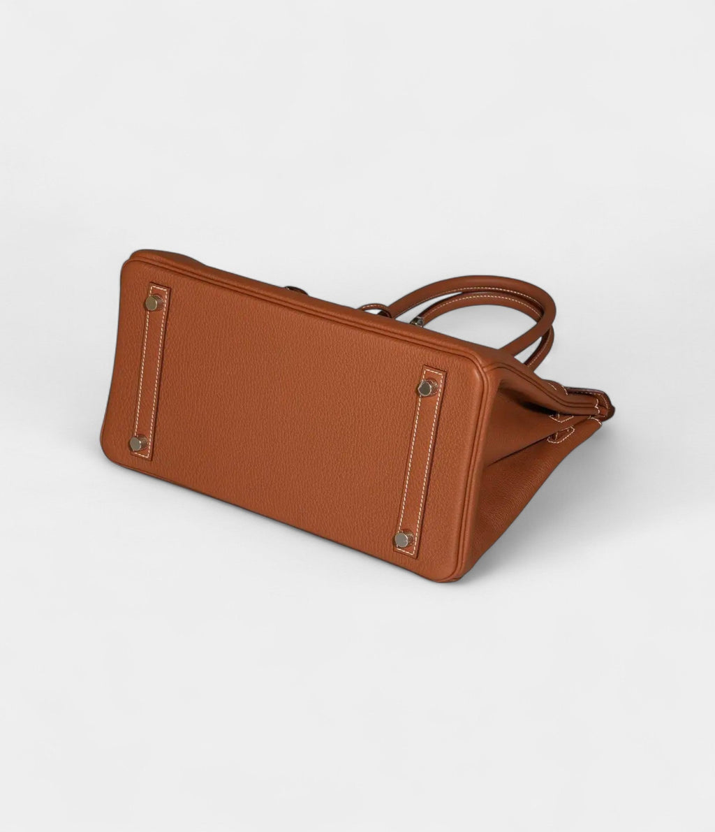 HM BK 30 Brown Leather Handbag Classic Sophistication in Rich Earth Tones