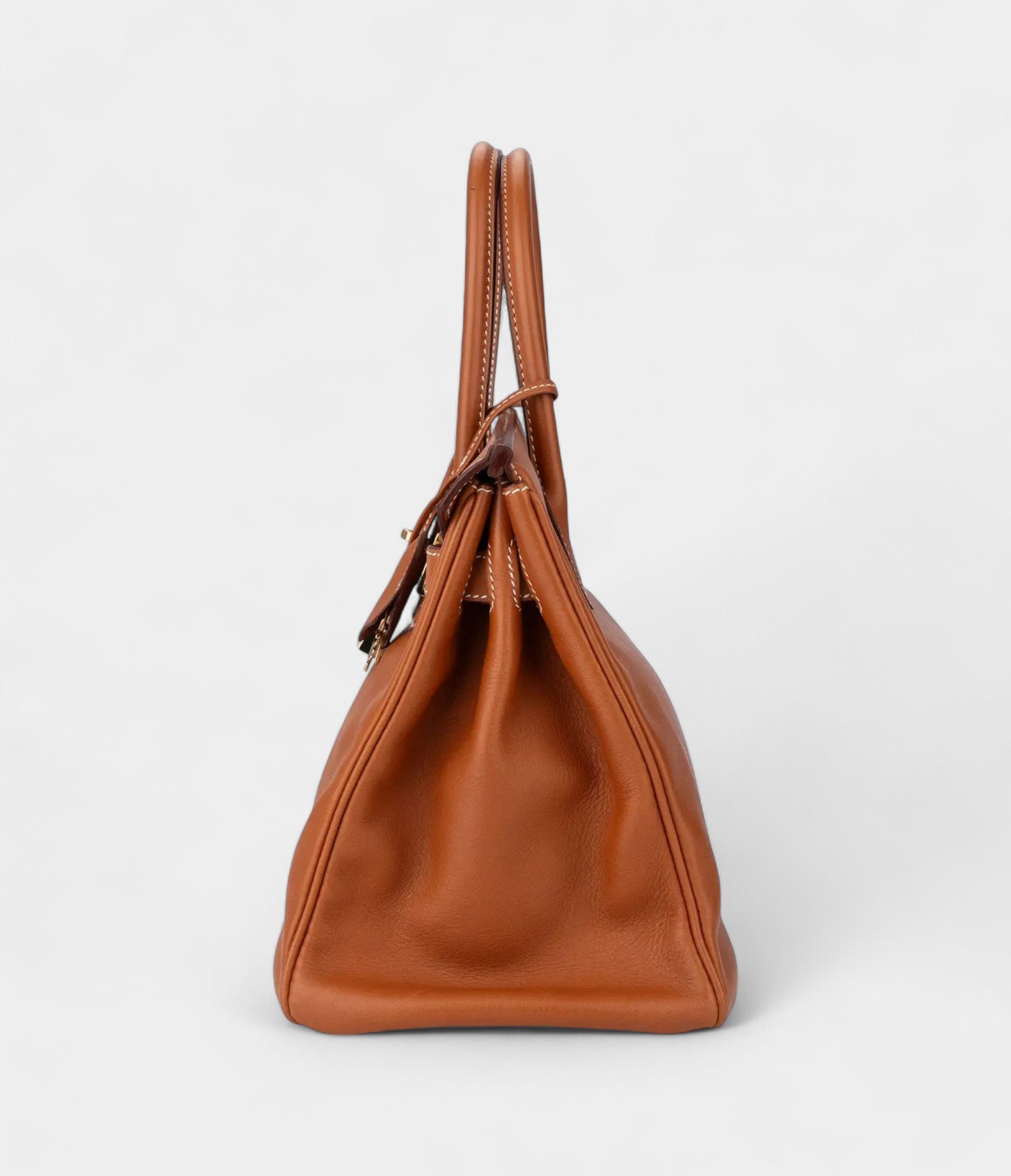 HM BK 30 Brown Leather Handbag Timeless Sophistication in a Warm, Classic Hue