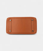 HM BK 30 Brown Leather Handbag Timeless Sophistication in a Warm, Classic Hue