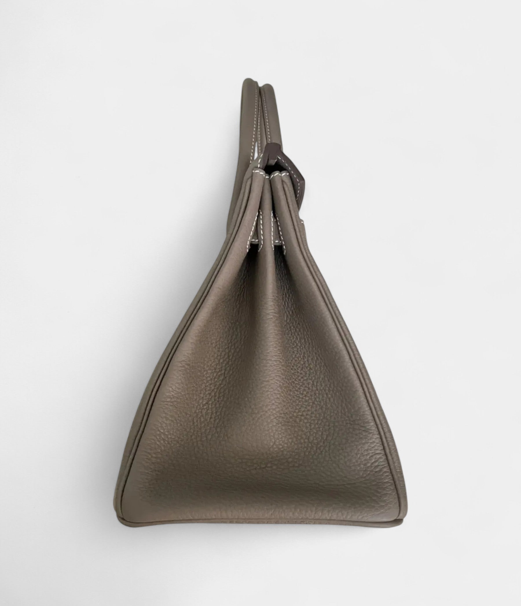 HM BK 30 Grey Leather Handbag A Timeless Classic of Luxury