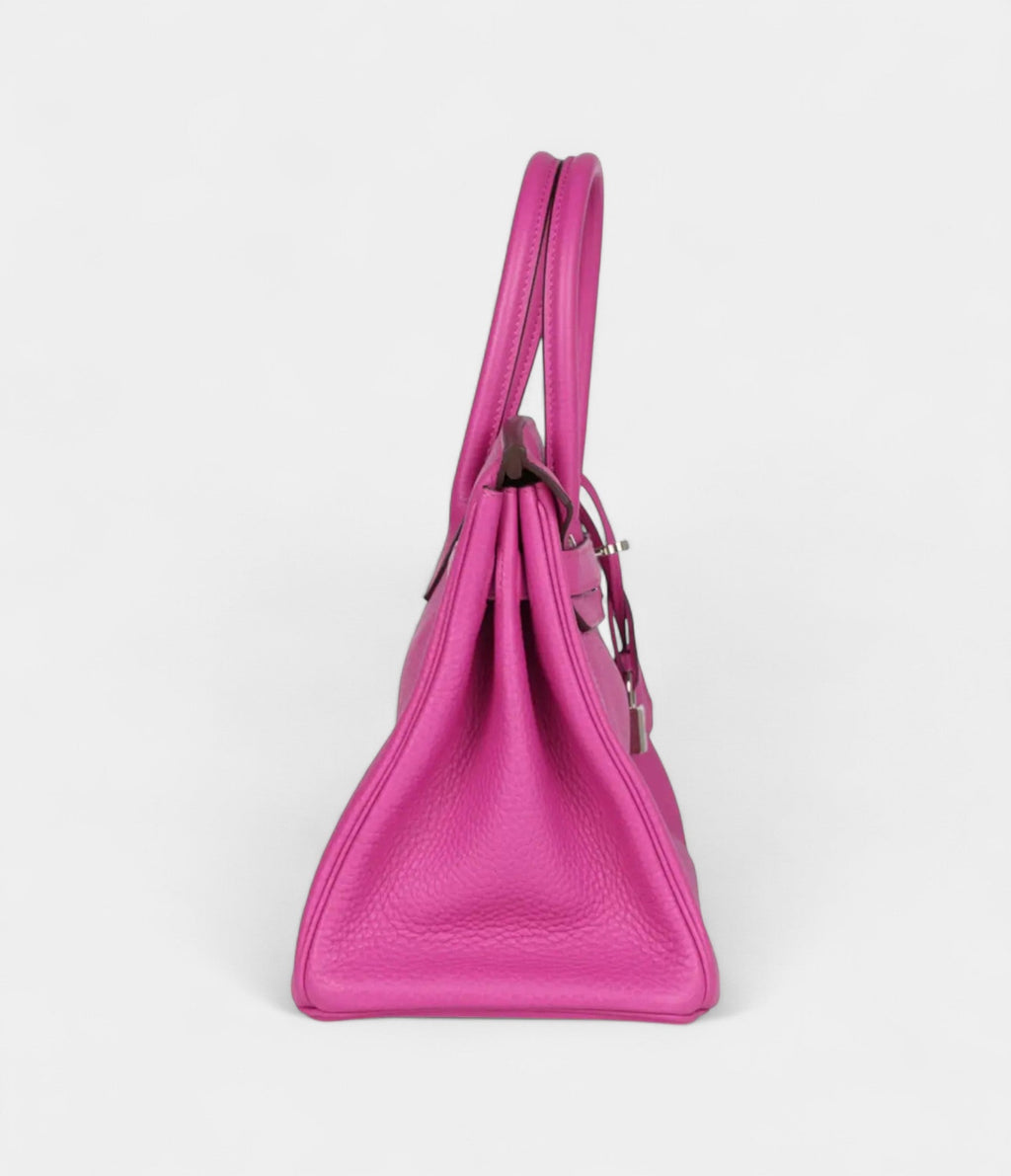 HM BK 30 Leather Handbag A Timeless Classic of Luxury