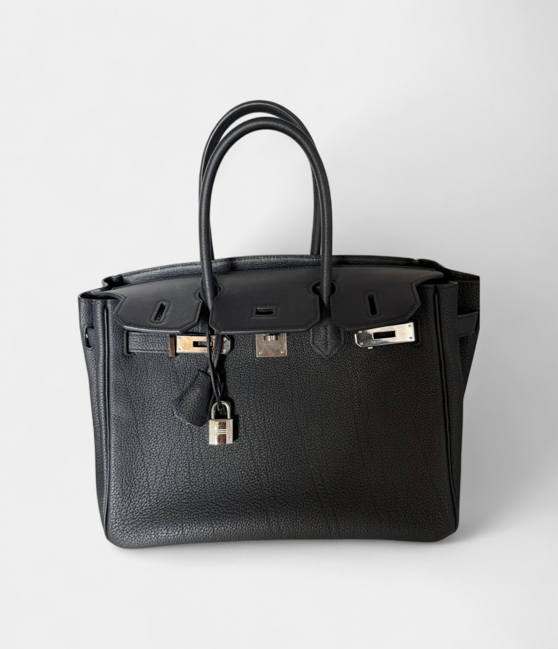 HM BK 30 Leather Handbag The Ultimate Timeless Elegance