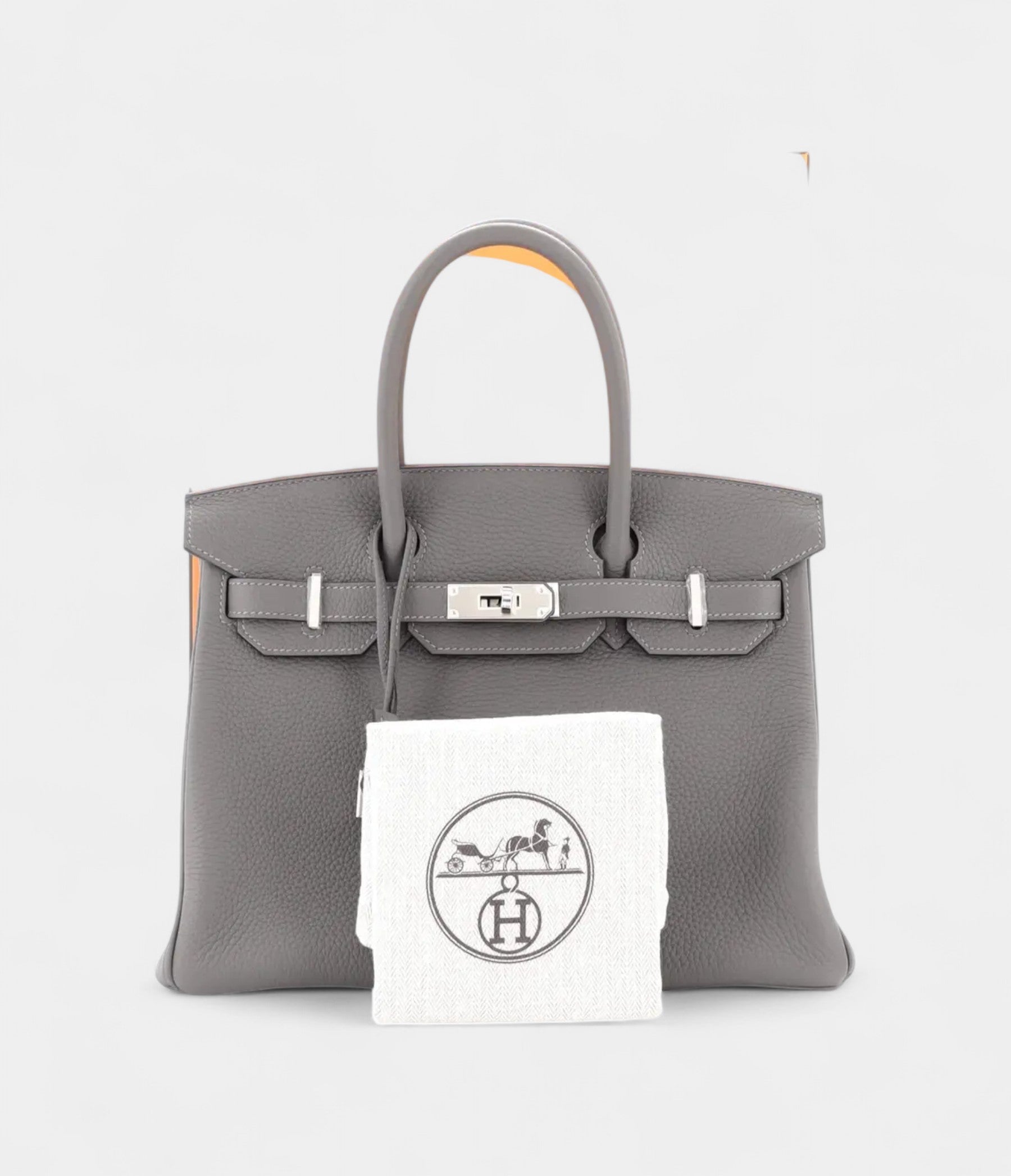 HM BK 30 Leather Tote A Signature of Timeless Luxury
