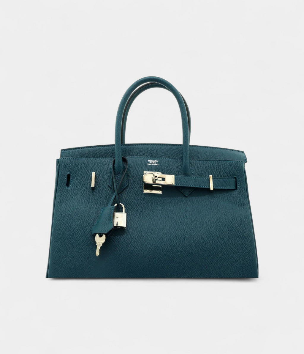 HM BK 30 The Essence of Timeless Craftsmanship