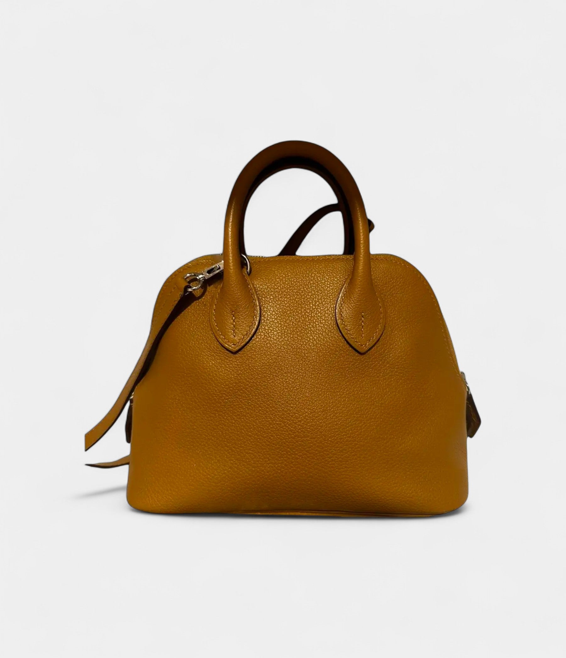 HMBolide 1923 25 Bag in Camel Clemence Leather – Handmade Compact Handbag