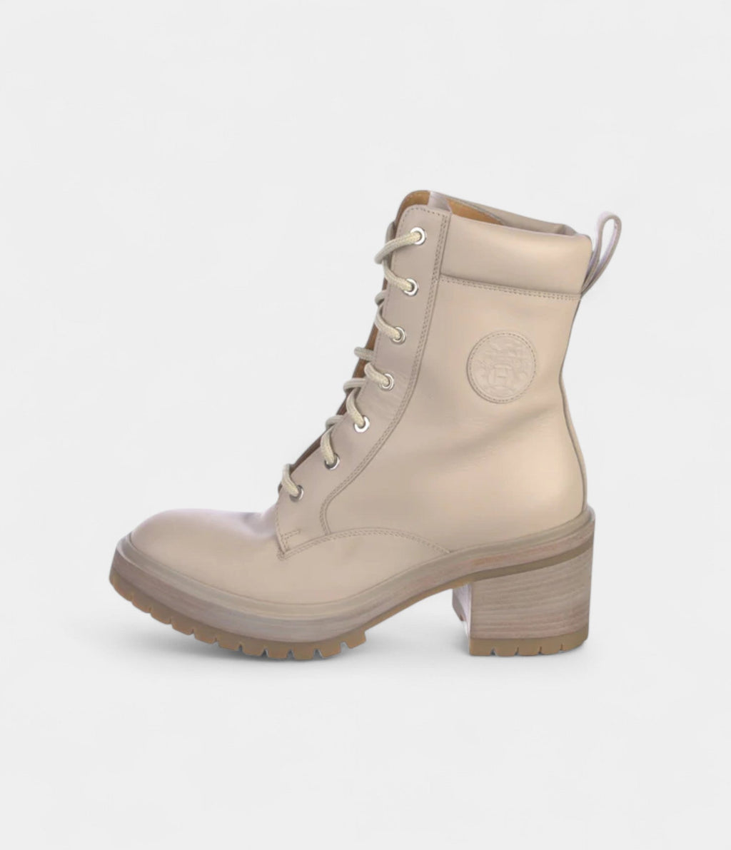 HMBridge Leather Combat Boots A Fusion of Strength and Elegance