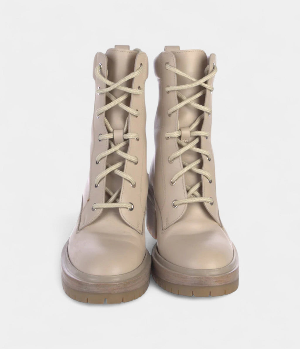 HMBridge Leather Combat Boots A Fusion of Strength and Elegance