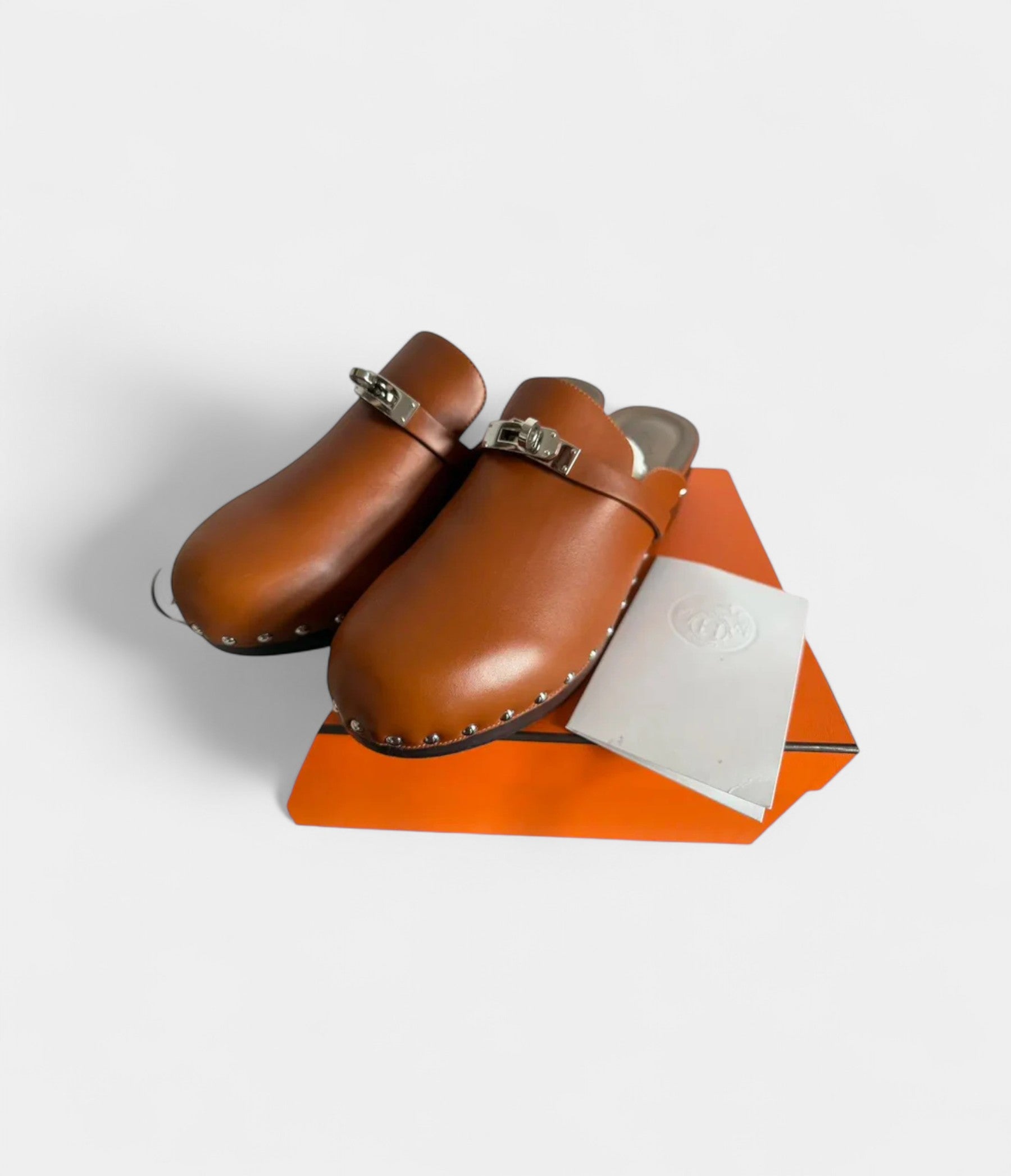 HMCarlotta Leather Mules & Clogs Timeless Comfort with Sophisticated Flair