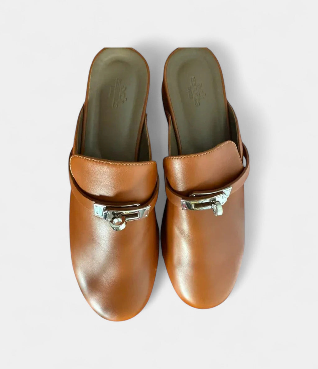 HMCarlotta Leather Mules & Clogs Timeless Comfort with Sophisticated Flair